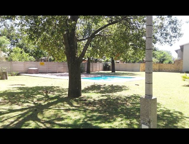 2 BEDROOM TOWNHOUSE FOR SALE IN SASOLBURG EXT 2